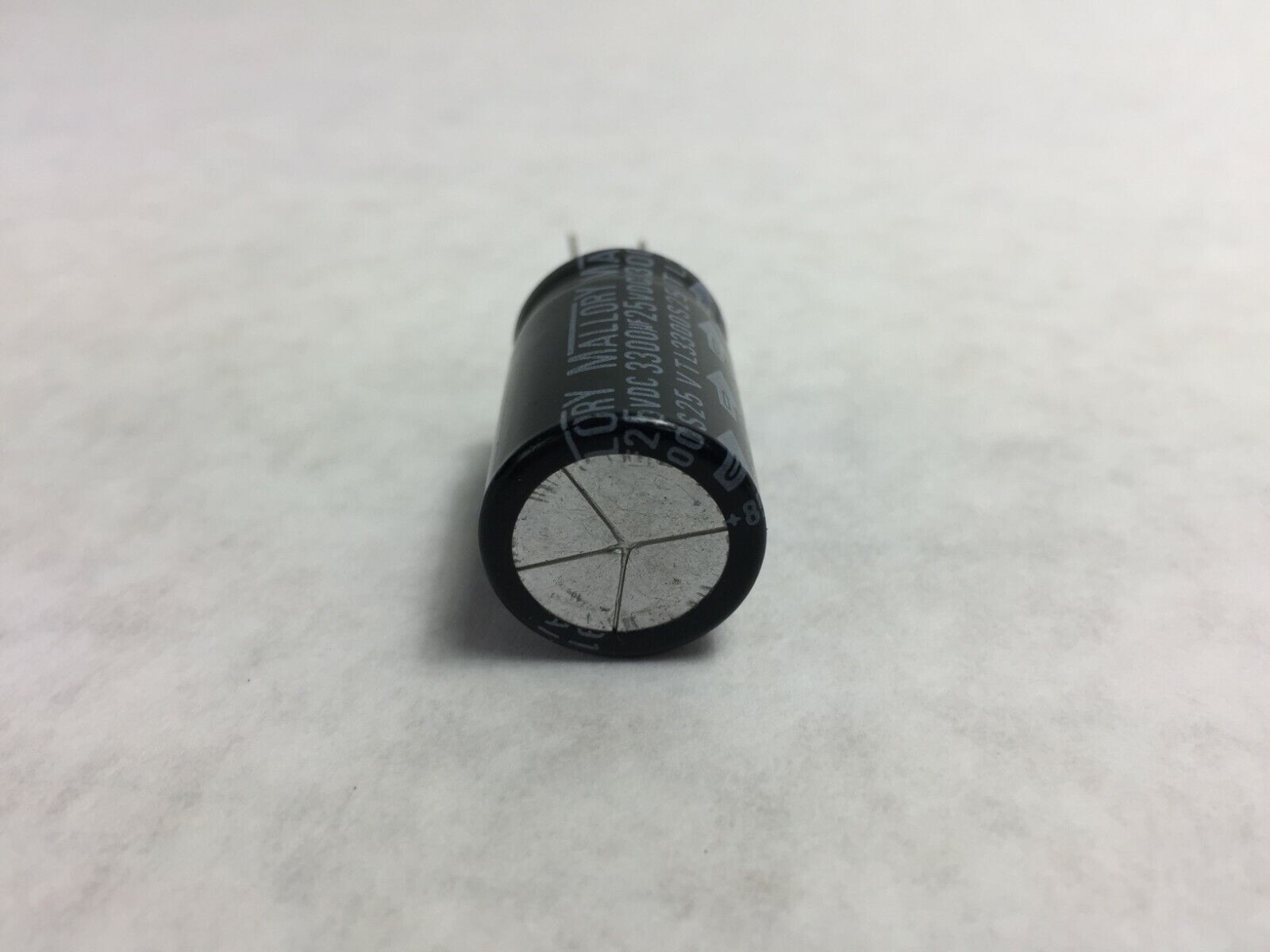 (23) Mallory 3300uF 25VDC Capacitor  Lot of 23  NOS