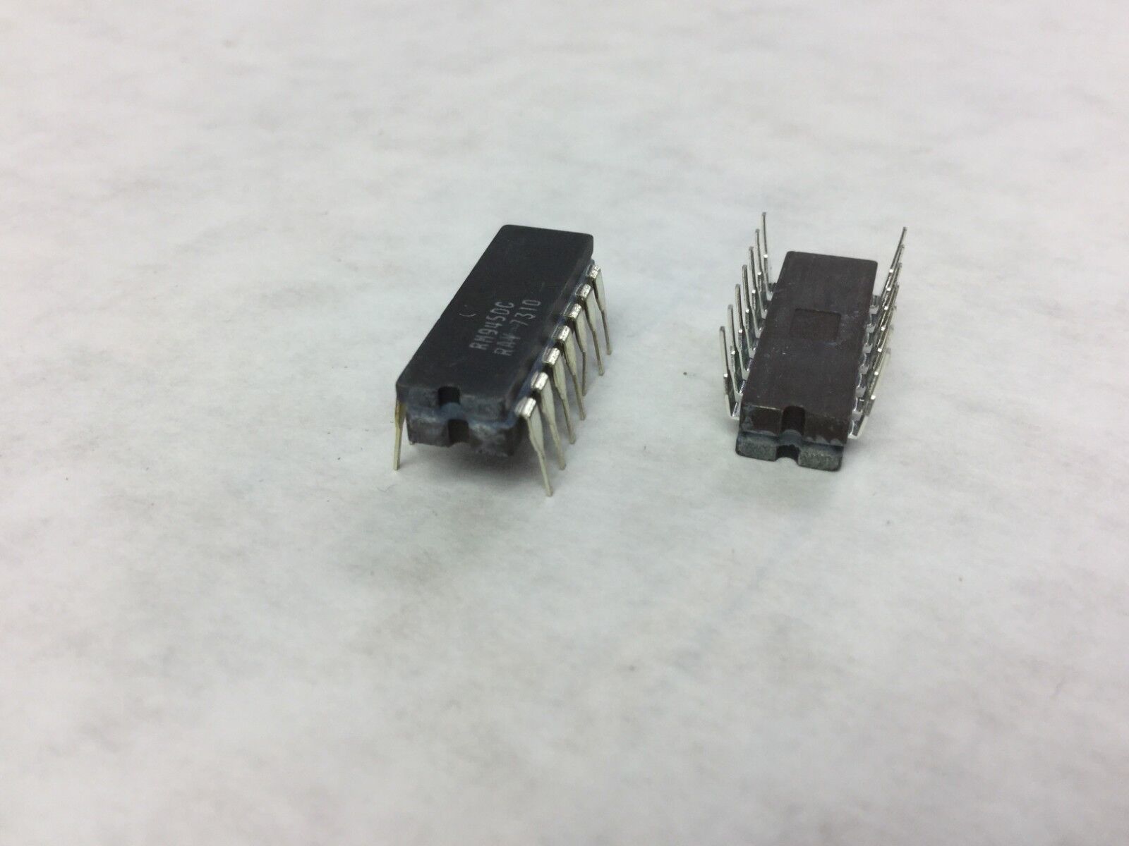 RM945DC Integrated Circuit Lot of 25