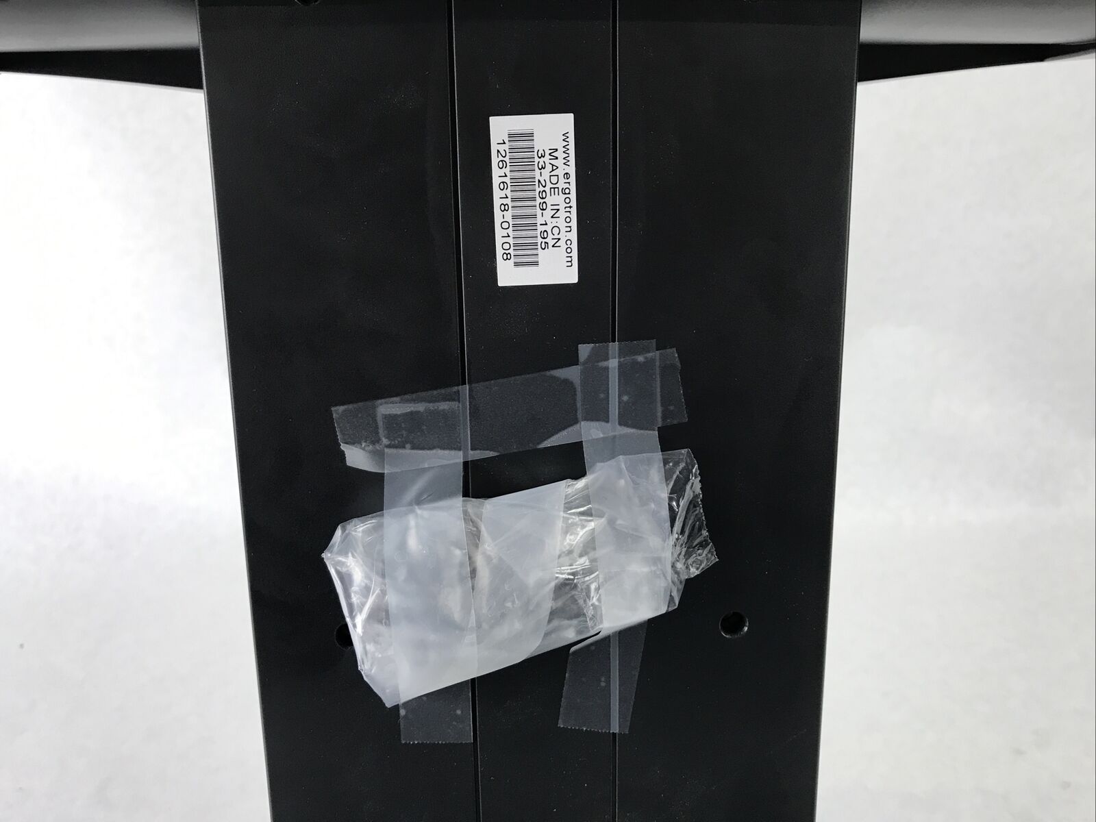 Ergotron 33-299-195 Display Stand w/ Mounting Screws