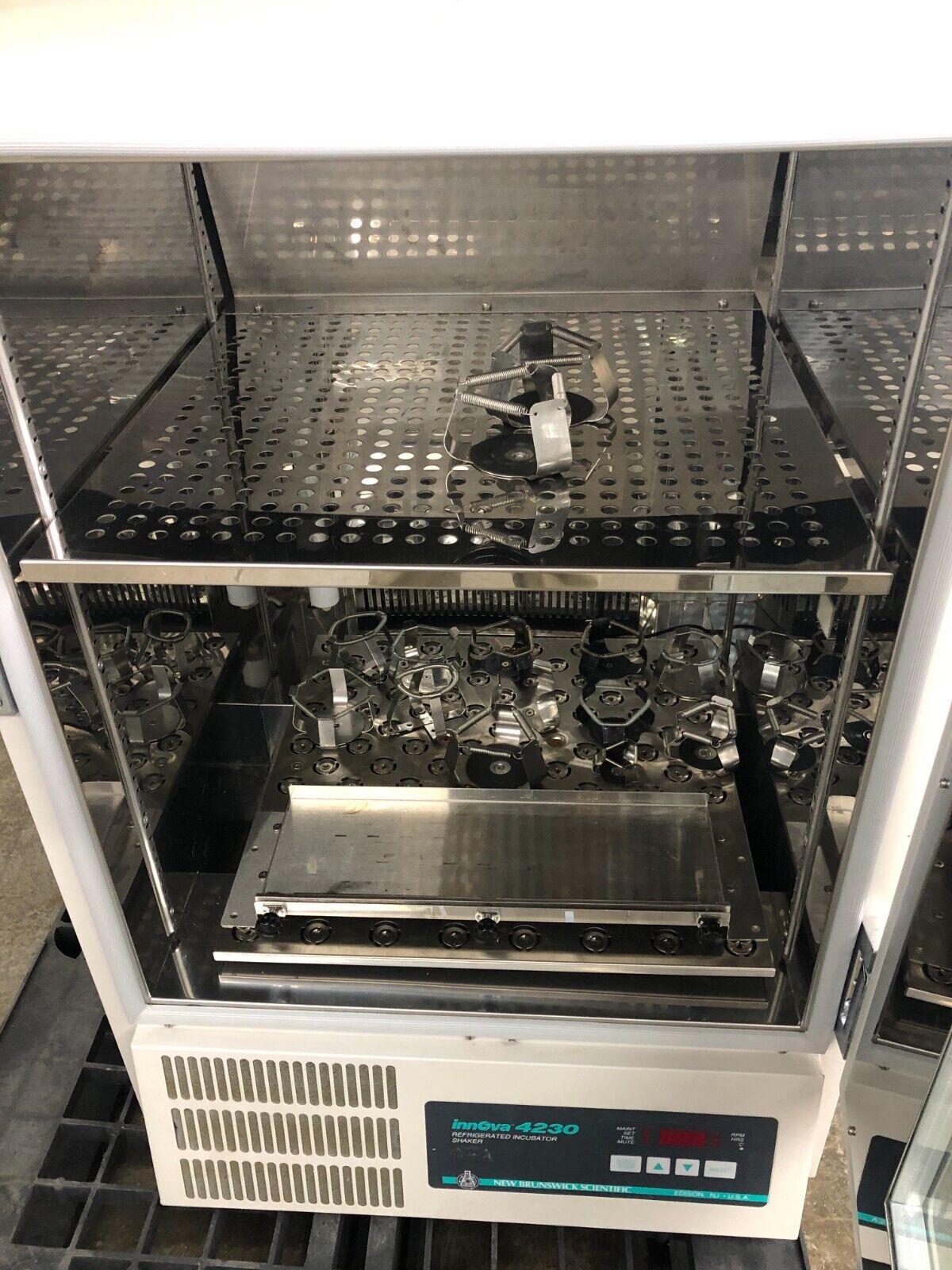 Innova 4230 Refrigerated Incubator Shaker - Needs Power Switch Replaced