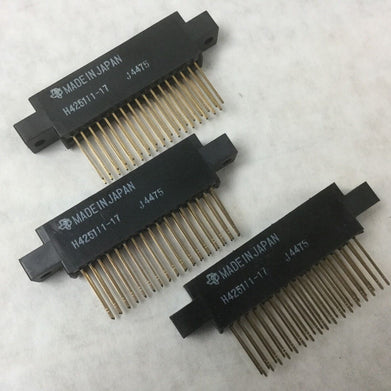 Texas H425111-17 (J4475) Connector Receptacle, (Lot of 3)
