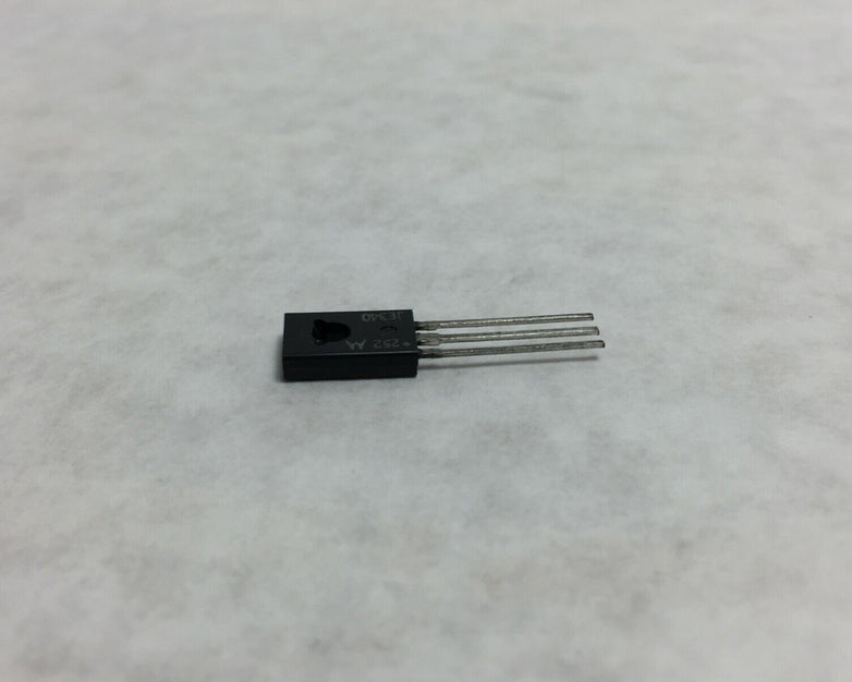 NOS Genuine  Motorola JE340 3-Pin Transistor  Lot of 10