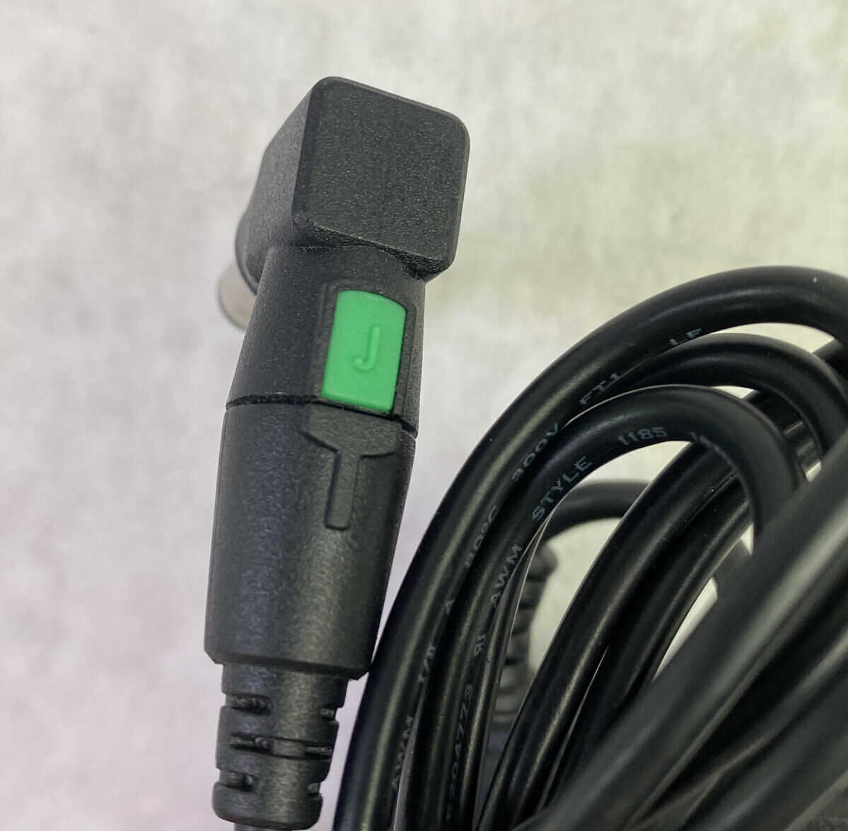 Kensington AD-80S AC/DC Power Supply Adapter with 19V Green Card and J Tip