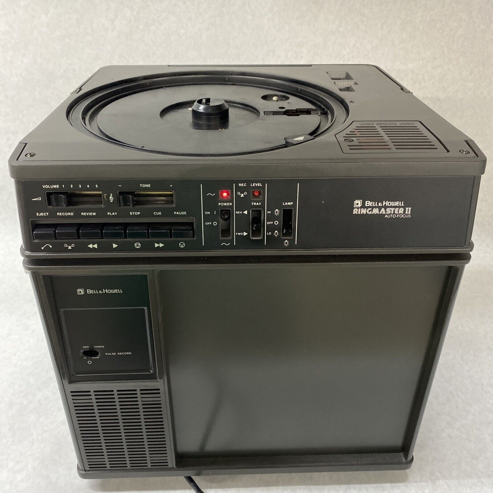 Bell & Howell Ringmaster II Auto-Focus 35mm Slide Viewer/Projector 830A