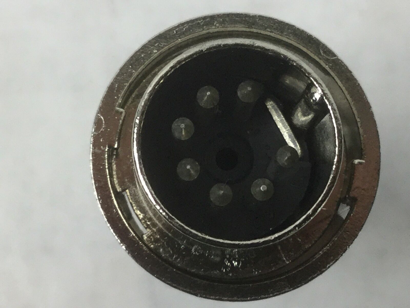 PREH 71430-070-0000, DIN MALE LOCKING COR, Lot of 3