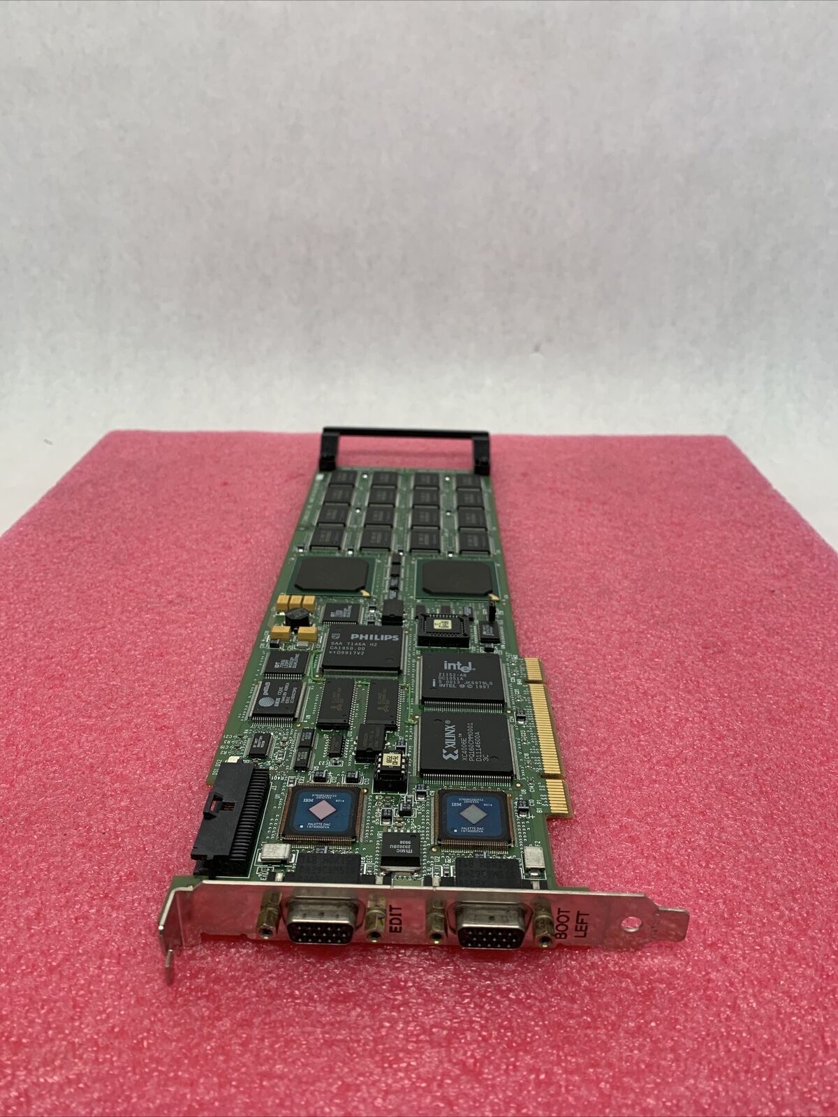 Avid Tech 30-00364-01 Dual VGA Display Adapter
