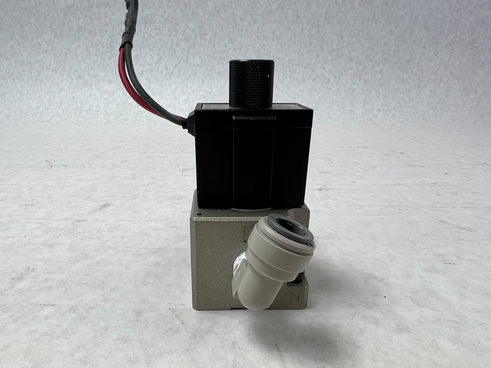 SMC Solenoid valve VT317V DC 24V