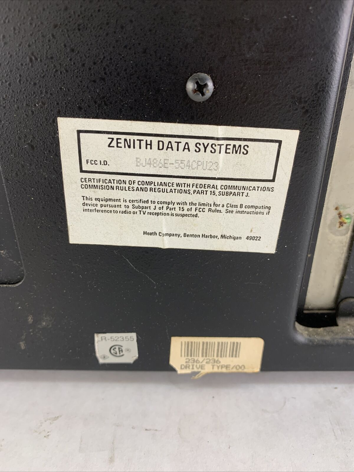 Zenith ZF-158-42 Desktop 8MHz 640KB RAM No HDD No OS