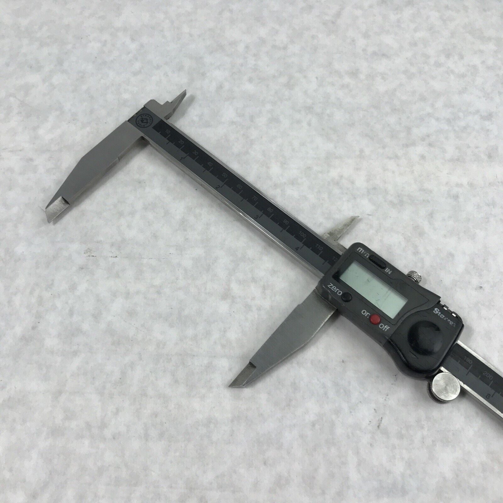 Starrett 799A-12/300 Electronic Caliper Micrometer 67621 - Missing Port Cover