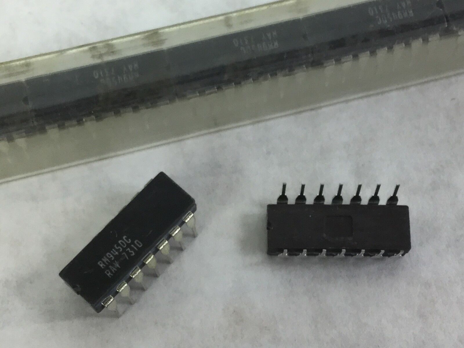RM945DC Integrated Circuit Lot of 25