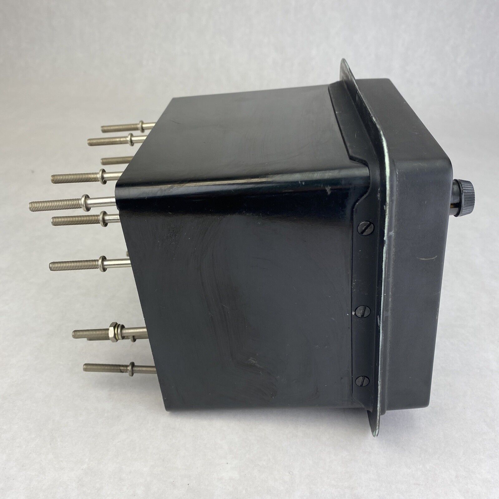 GE 12HFA151A2F Type HFA 5.5x6" 125VDC wall mount auxiliary relay