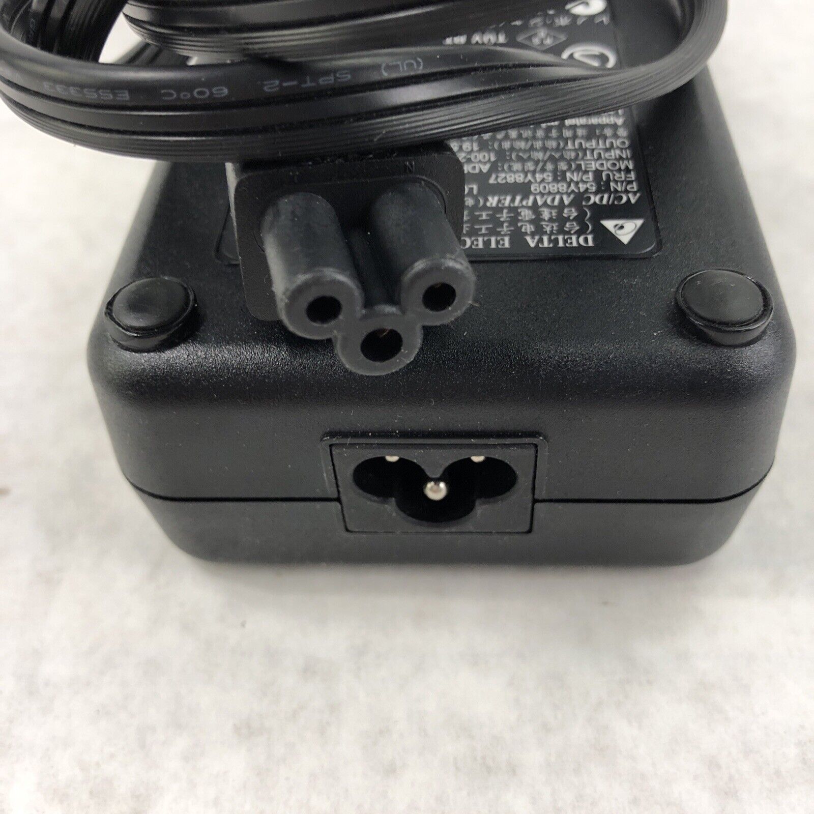 Delta Electronics ADP-150NB 19.5 240V 60Hz AC/DC Adapter Charger