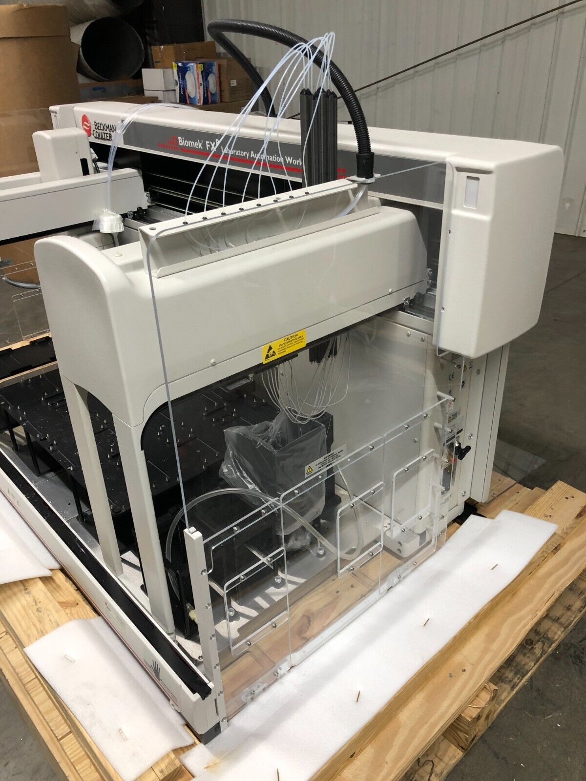 Beckman Coulter Biomek FXP Automated Lab Workstation w/ Tray, Tips, Hood