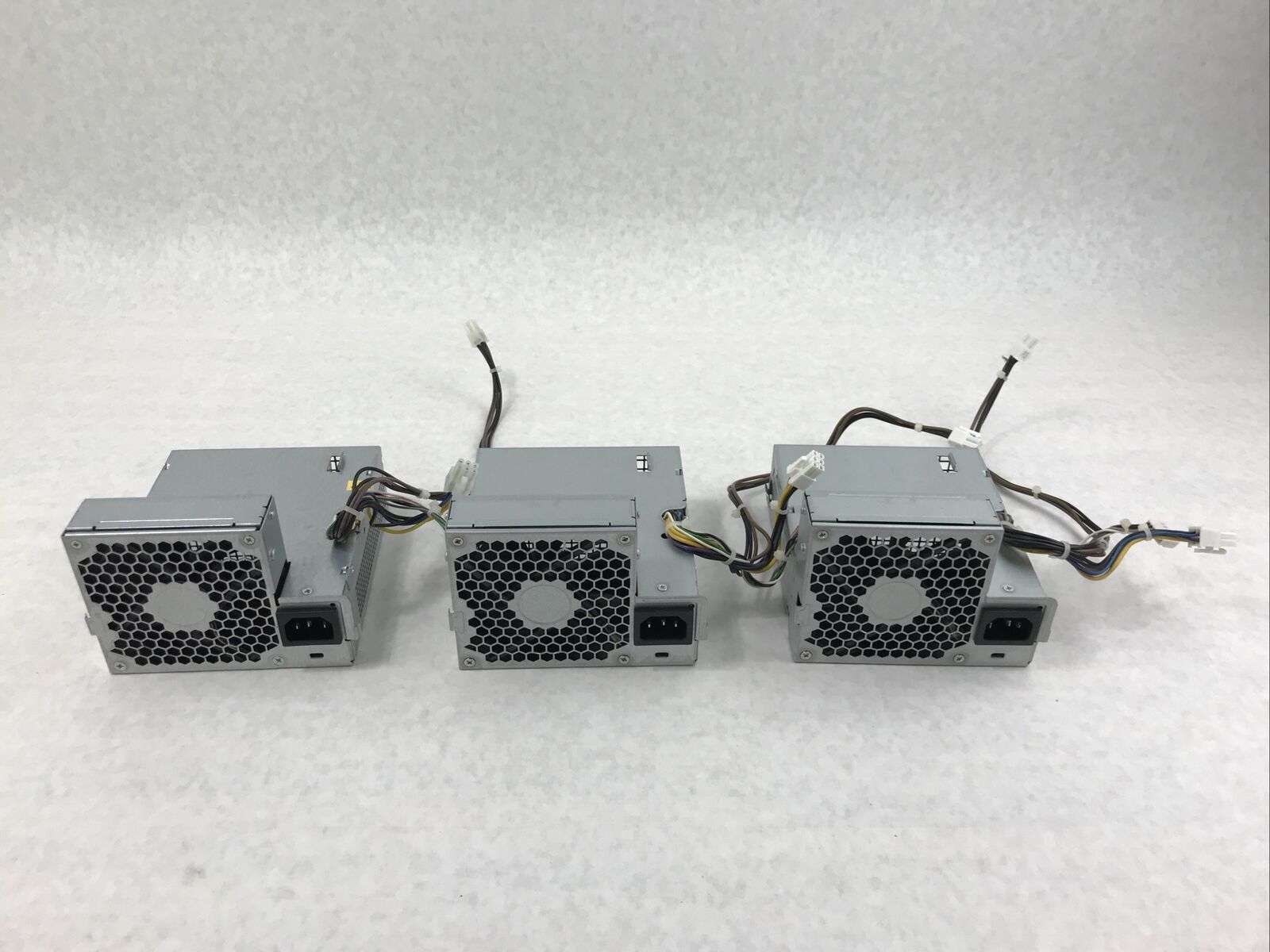 (Lot of 3) HP 503375-001 240W 240V 60Hz Power Supply