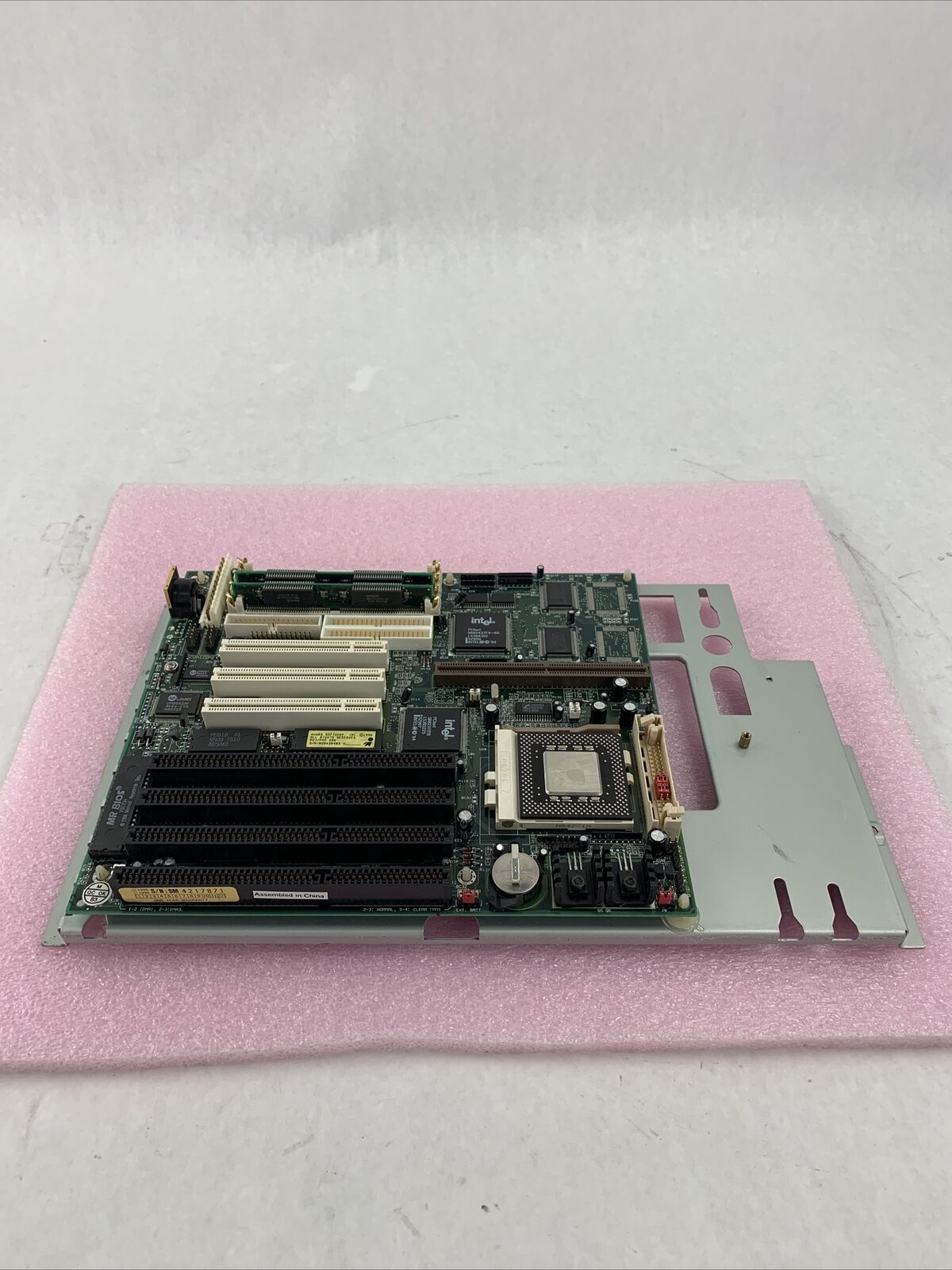 FUGITech 430FX MB Intel Pentium MMX 100MHz 16MB RAM
