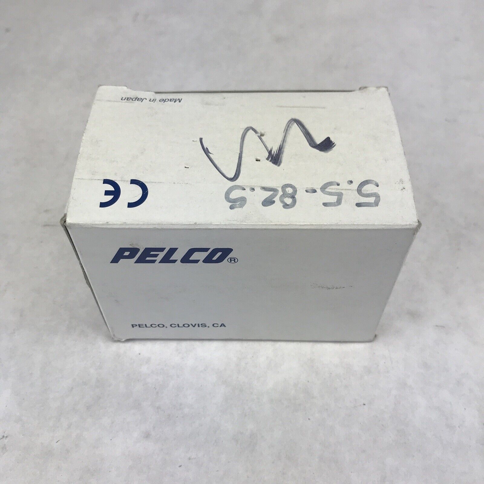 PELCO F1.8/5.5-82.5mm Security Camera Lens