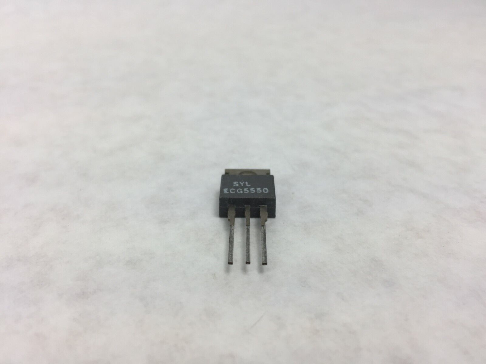Sylvania ECG5550 Integrated Circuit  Lot of 4  NOS