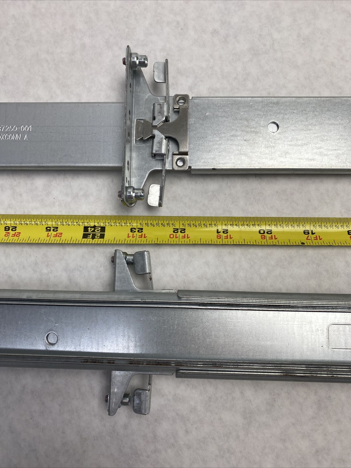 Lot( 2 ) Foxconn 487244-001 487250-001 487259-001 Rails 23 to 37 inches
