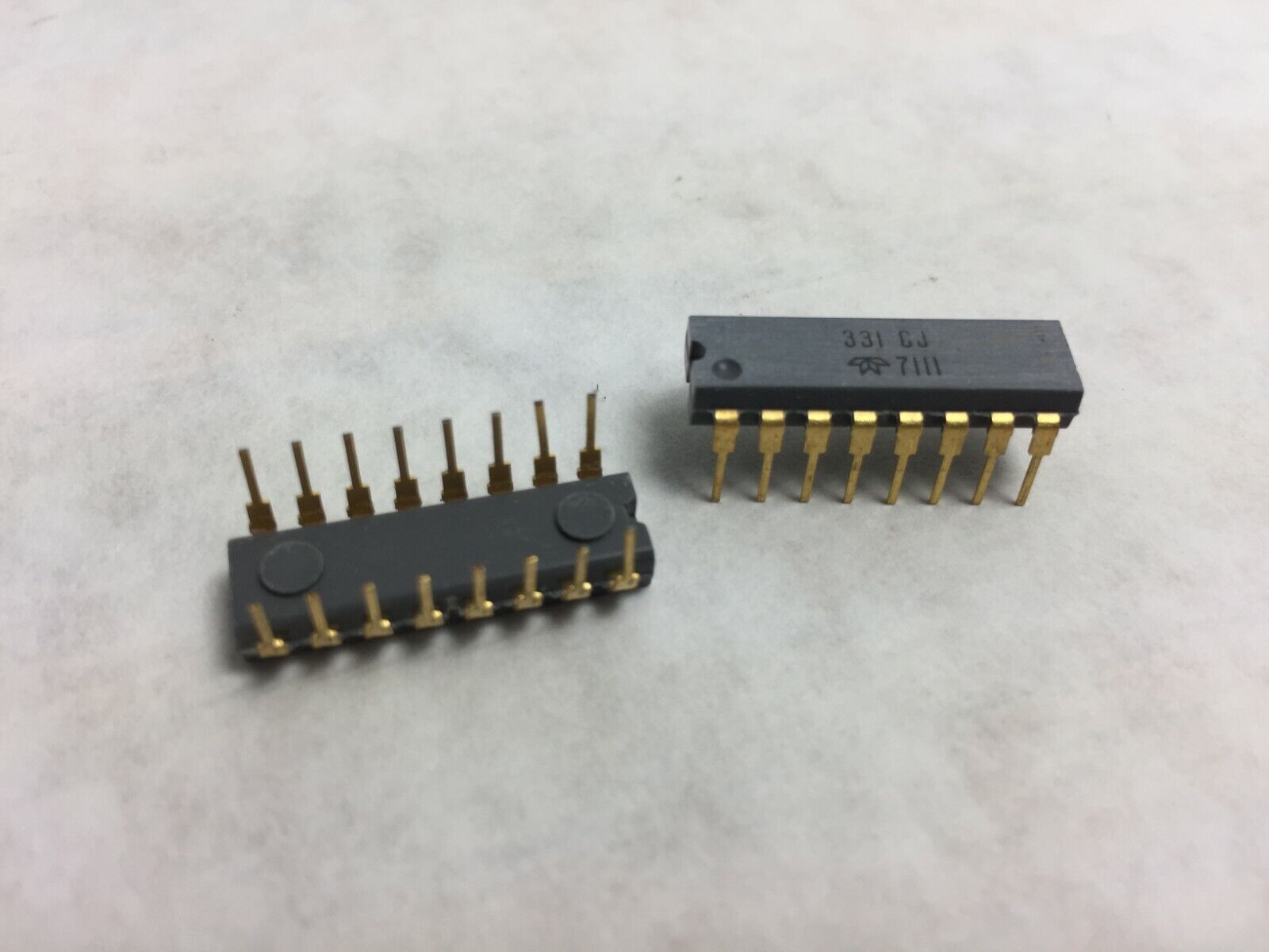 331 CJ Integrated Circuit   Lot of 10