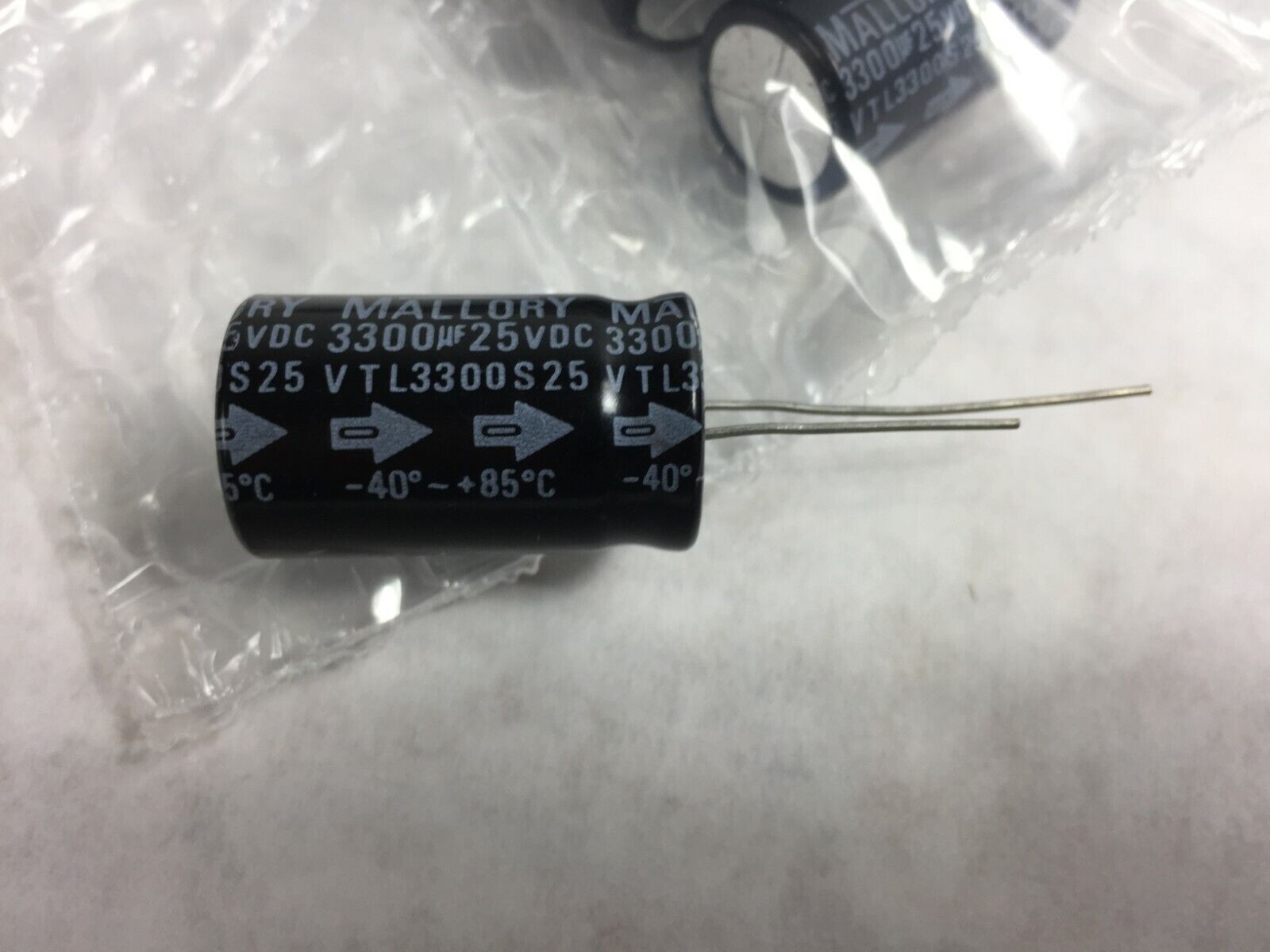 (23) Mallory 3300uF 25VDC Capacitor  Lot of 23  NOS