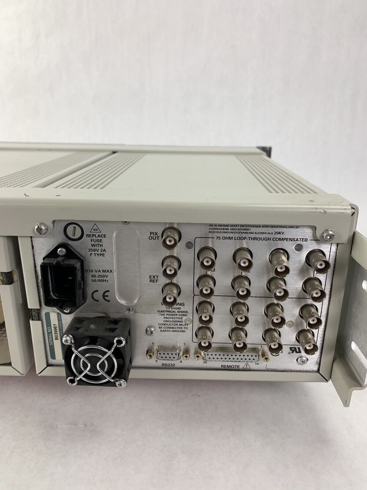 Tektronix 1750A Waveform Vector Monitor Power Tested for Parts and Repair