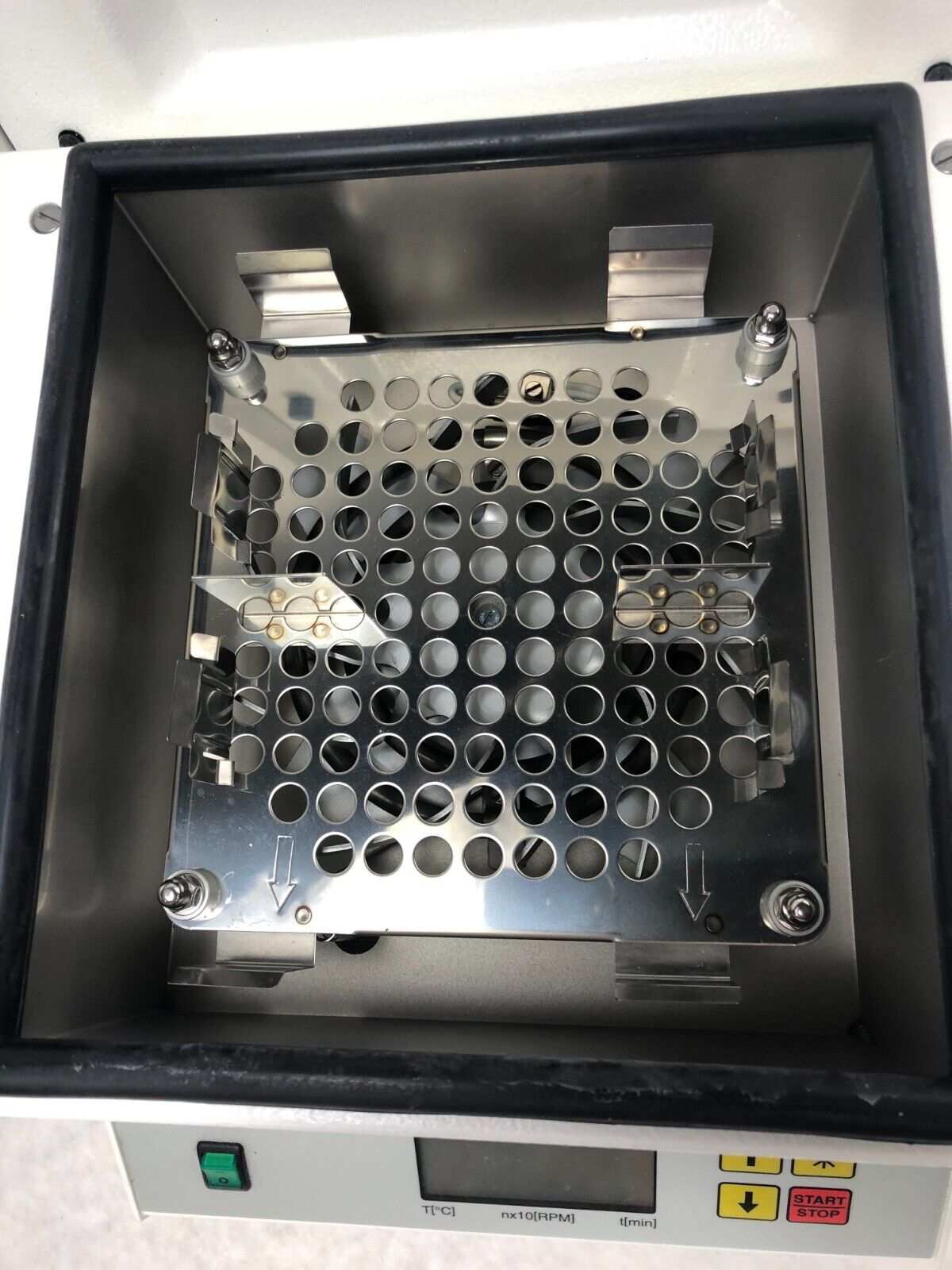 Asys EZ ThermoShake Shaker Incubator Microplate Heater