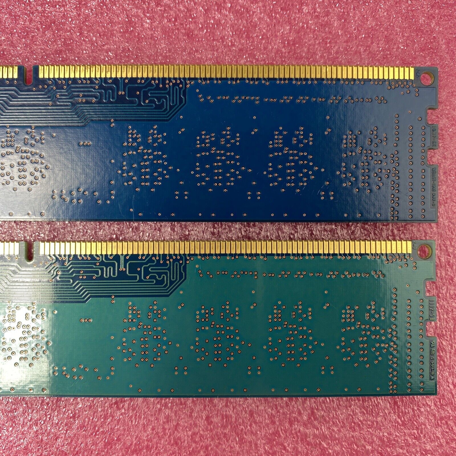 Lot( 2 ) 2GB Hynix HMT325U6BFR8C-H9 PC3-10600U UBDIMM 1333MHz DDR3 SDRAM