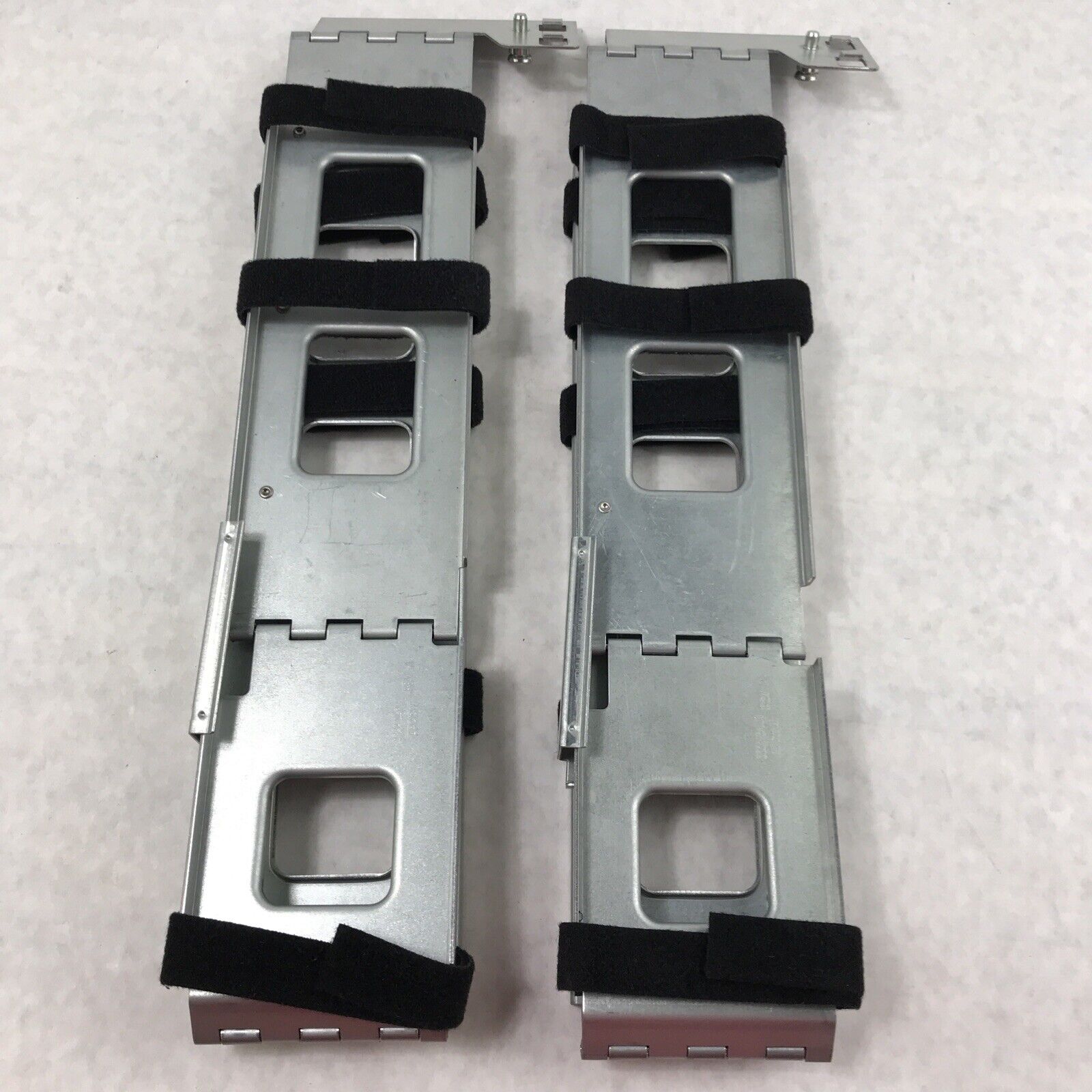 APC 355852-001 Server Bracket Kit for HP ProLiant ML350 Generations 3 and 4