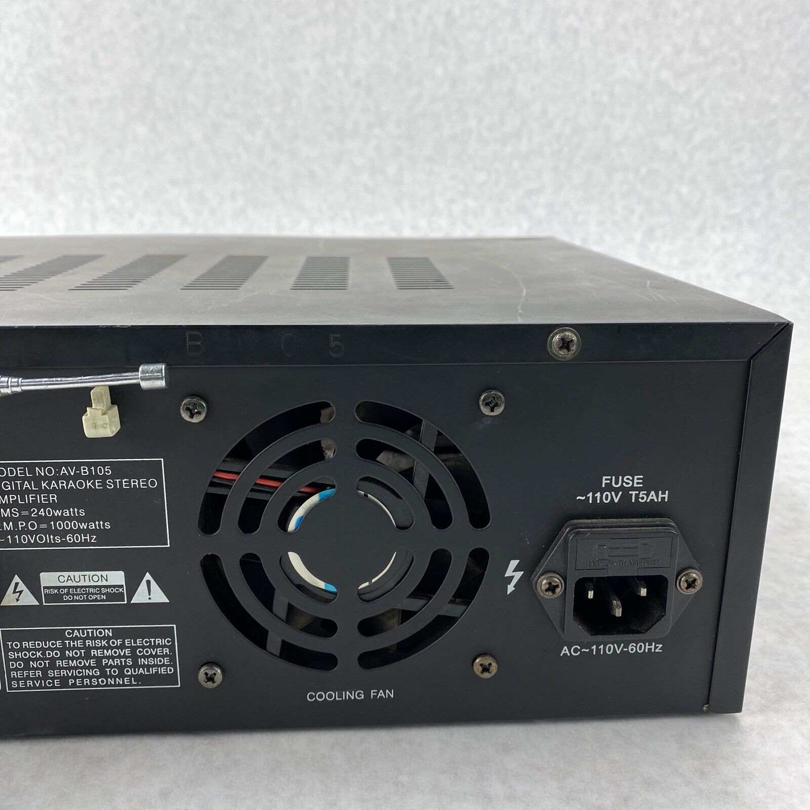 Deura AV-B105 Digital Karaoke Stereo Amplifier