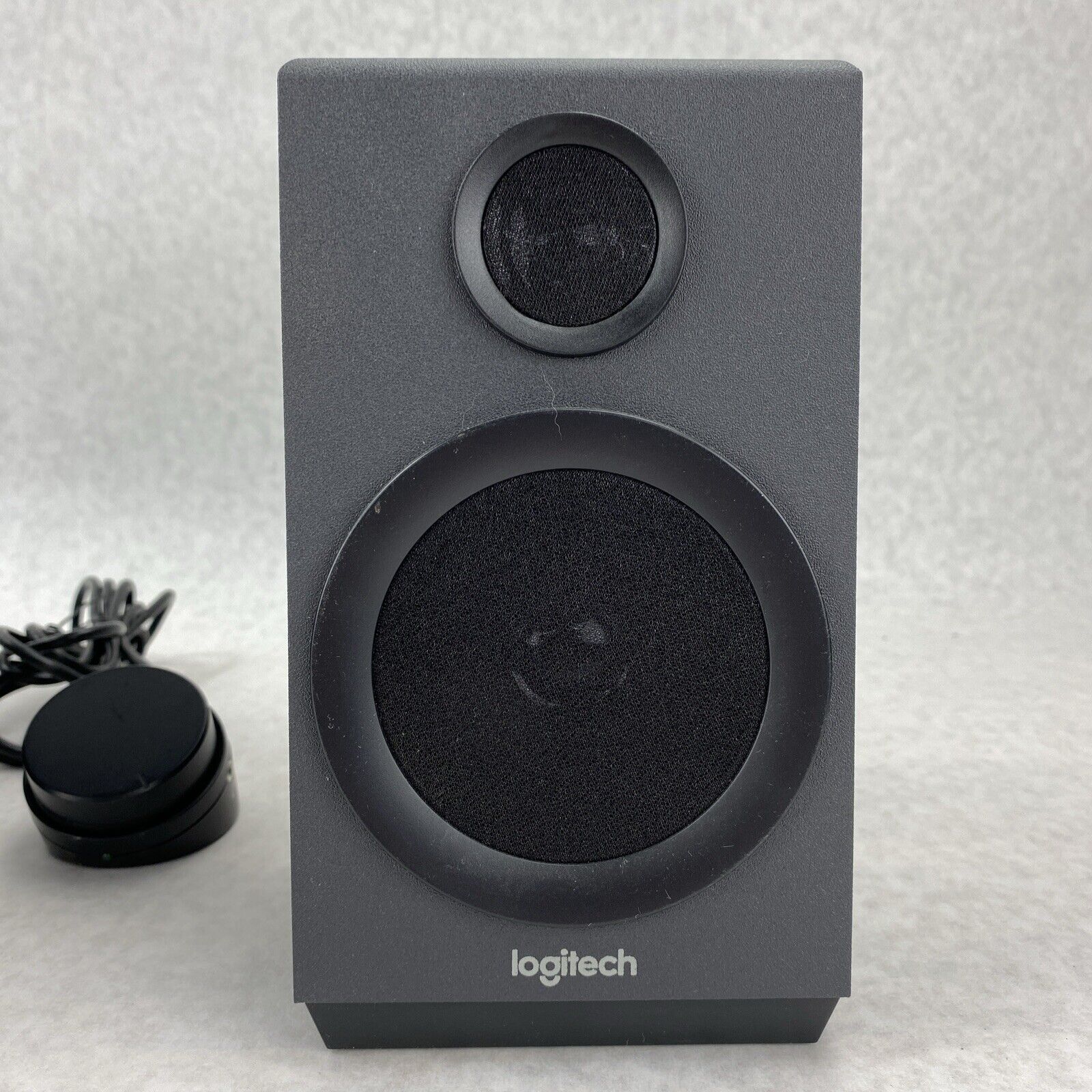 Logitech S-00154 Wired z333 Multimedia Speaker Bundle