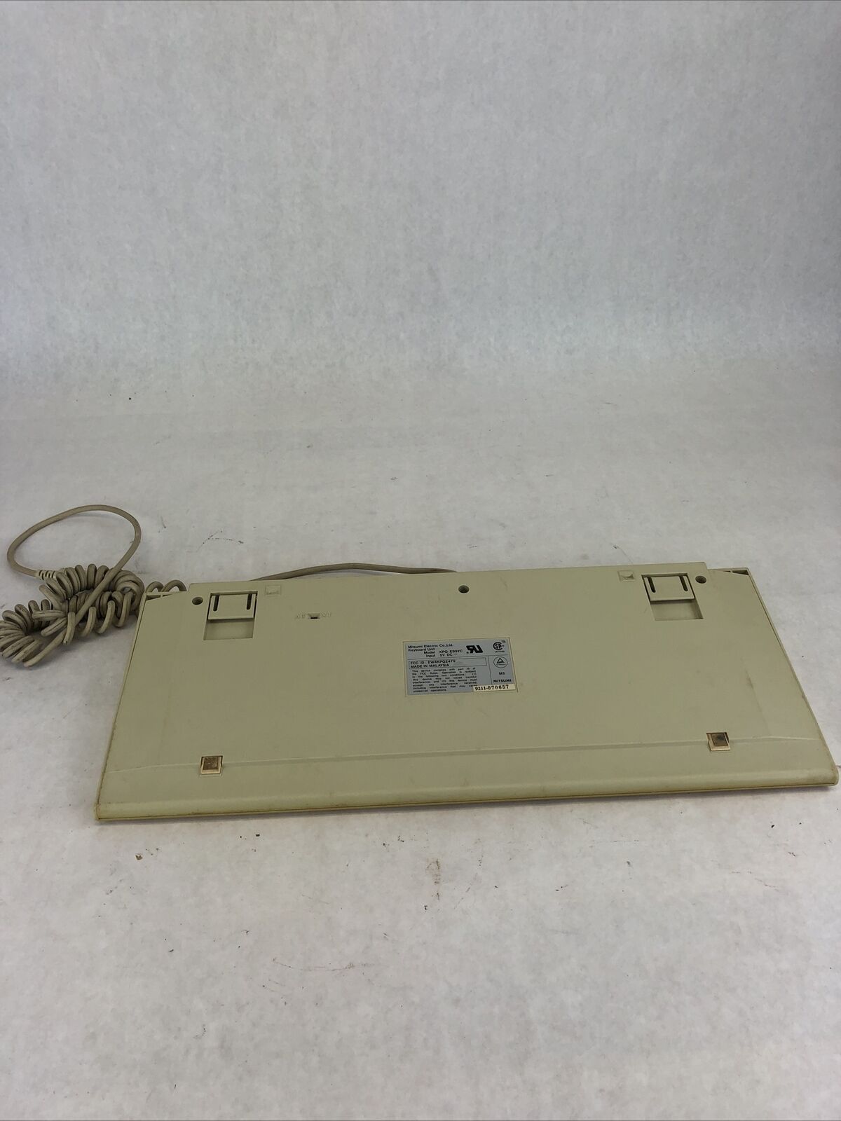 Vintage Mitsumi Electric CO Keyboard KPQ-E99YC 5 Pin