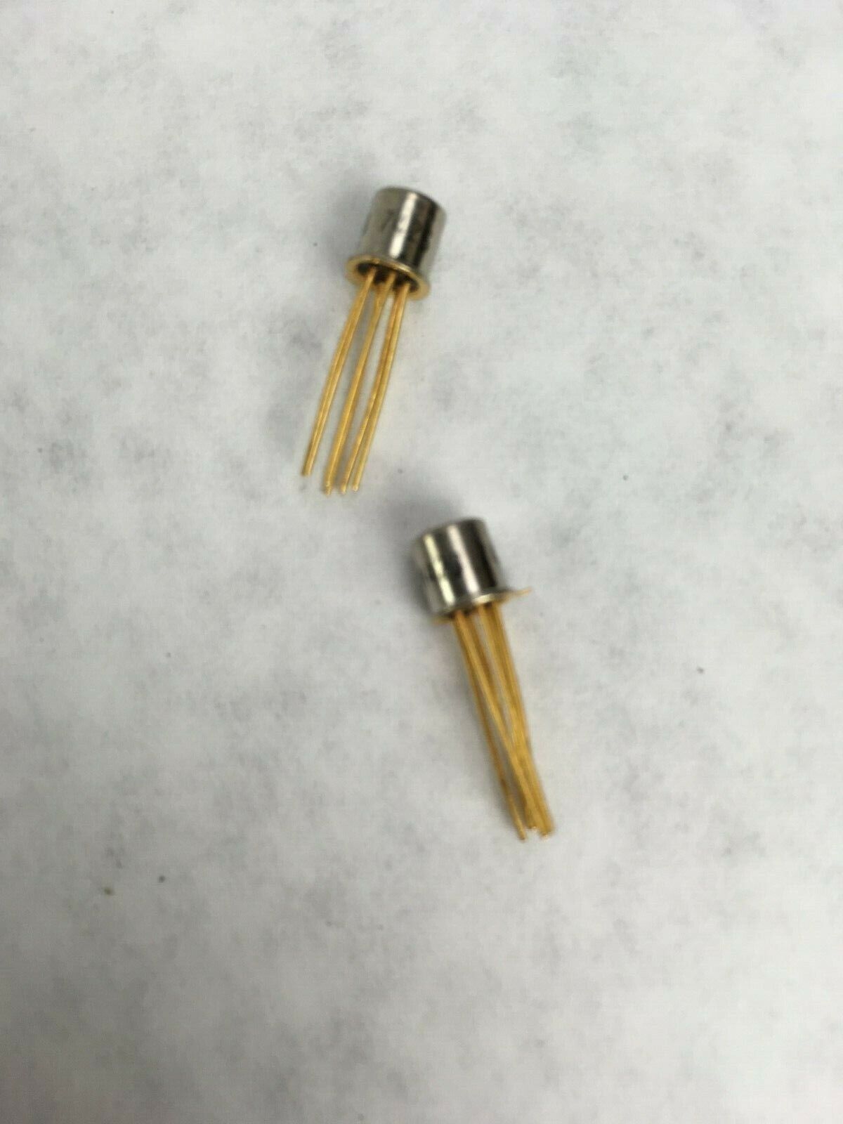Fluke IC 257501 Circuit Transistor Lot of 2