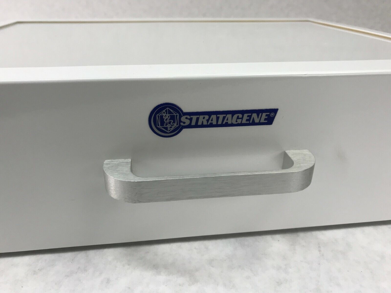 Stratagene 400510 White Light Box 120 VAC 0.5A 60 Hz - Tested