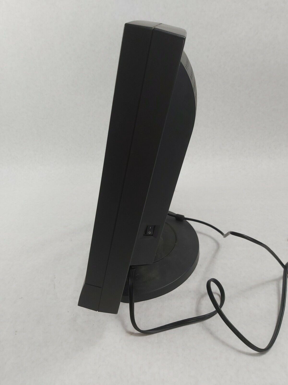 Planar PT1704A 996-0526-00 Color Computer Monitor Grade C