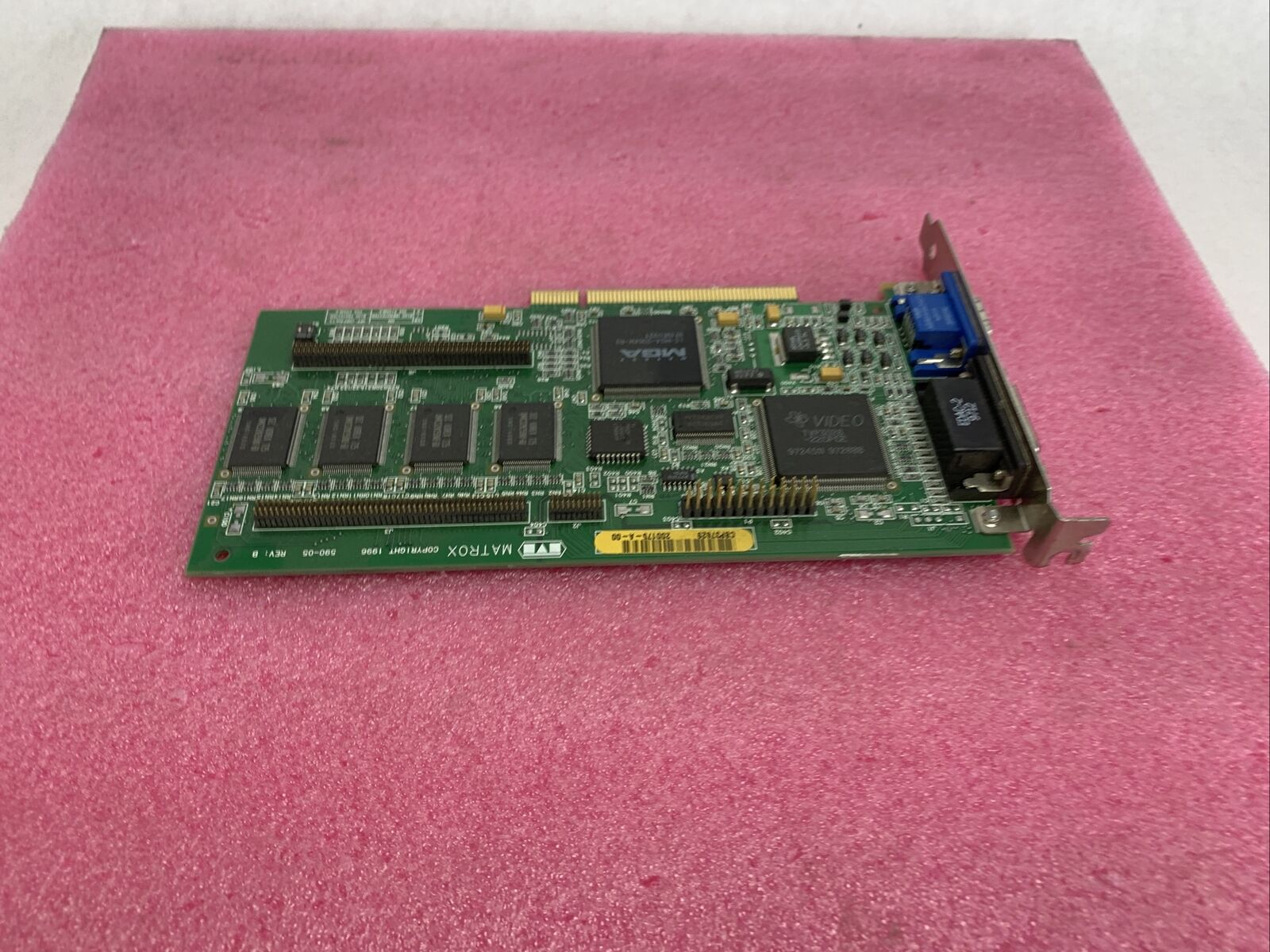 MATROX 590-05 REV.B 4MB PCI Graphics Card