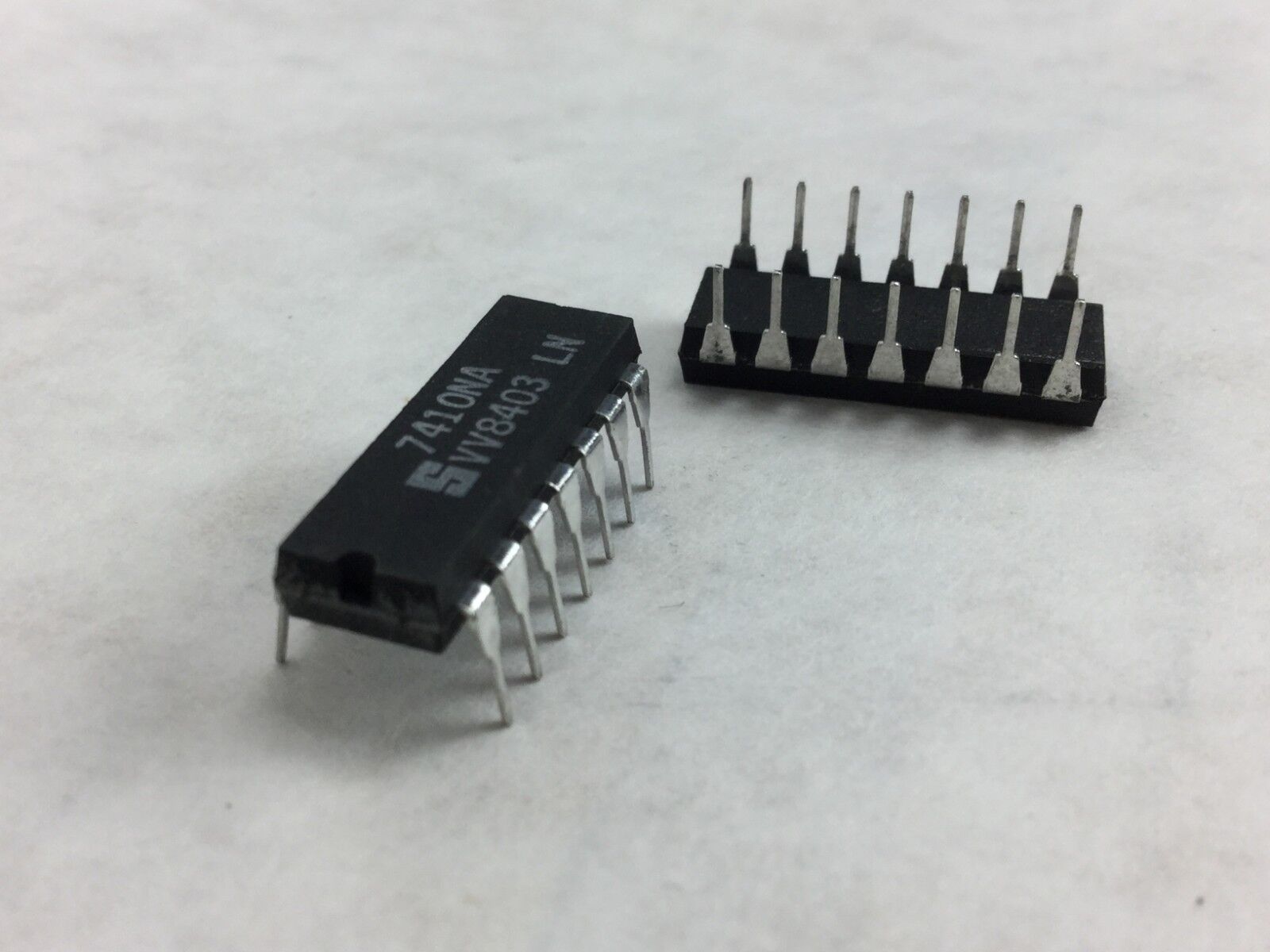 Signetics 7410NA 14 Pin  Lot of 10  New
