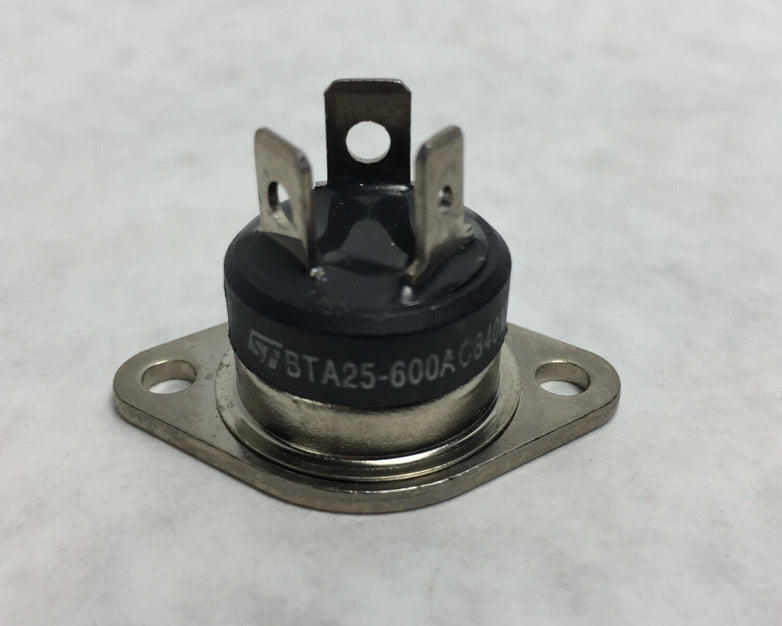 ST BTA25-600AC840 TRIAC  Lot of 4