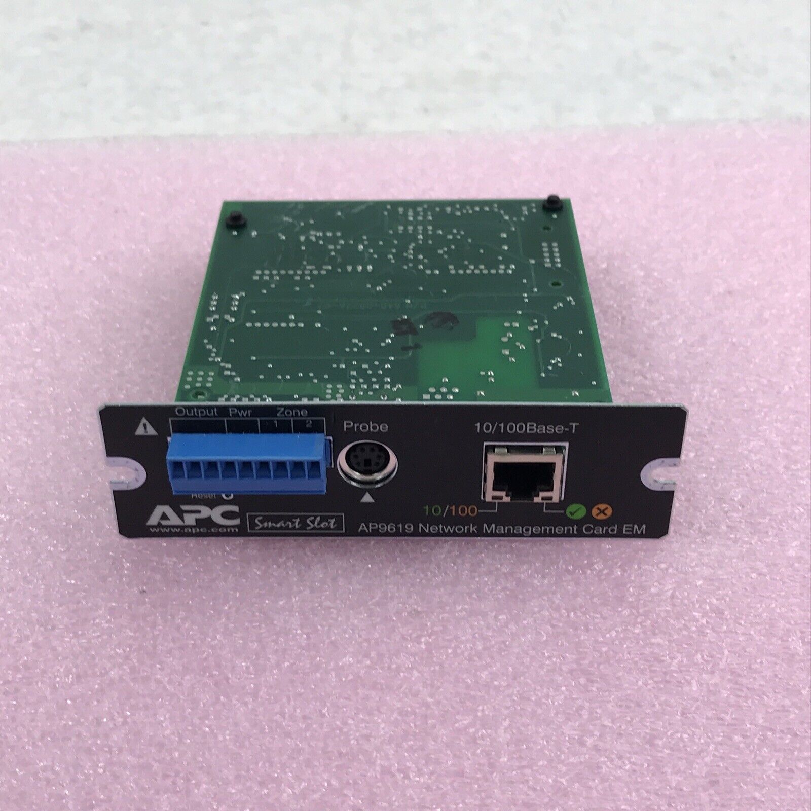 APC AP9619 10/100 Base-T Smart Slot Network Management Card
