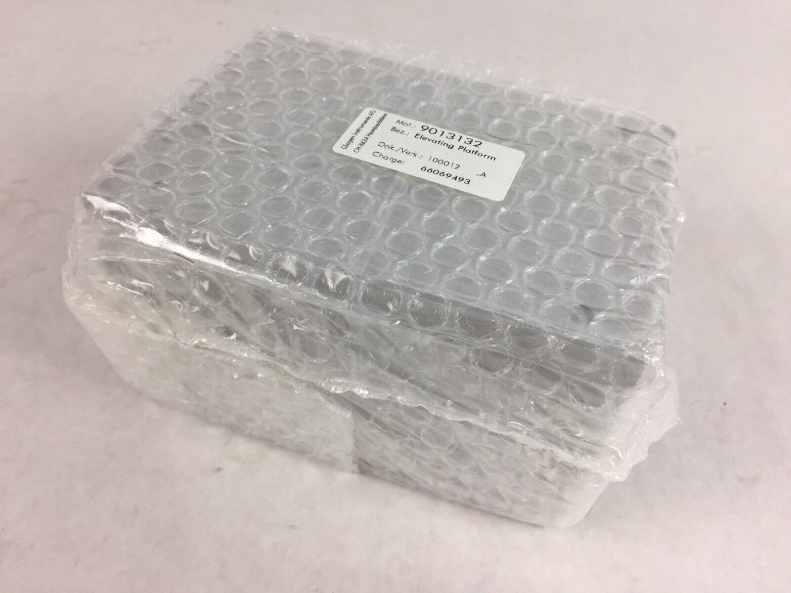 Brand New Qiagen 9013132 1747250-00 Elevating Platform