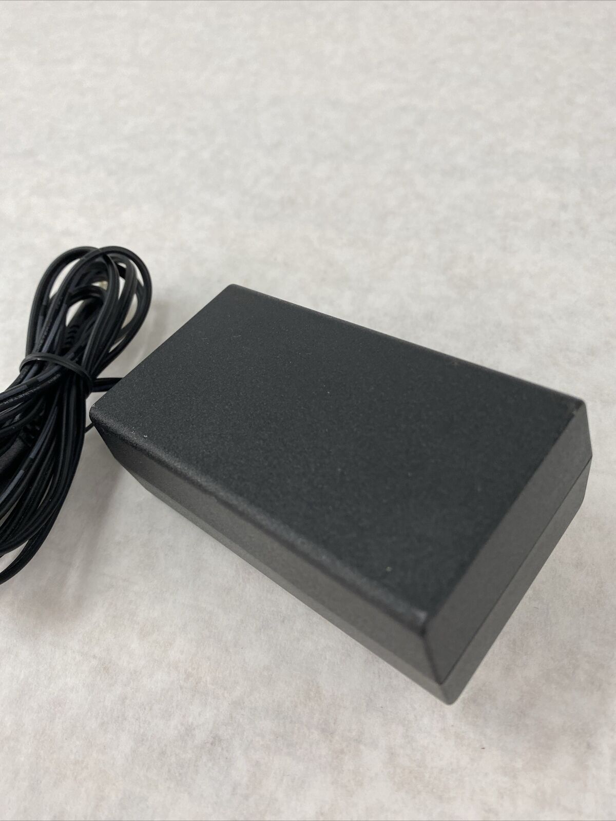 Liteon PB-1190-88ET 186933 100-120V 0.5A 60Hz 12V 1.5A AC Power Adapter