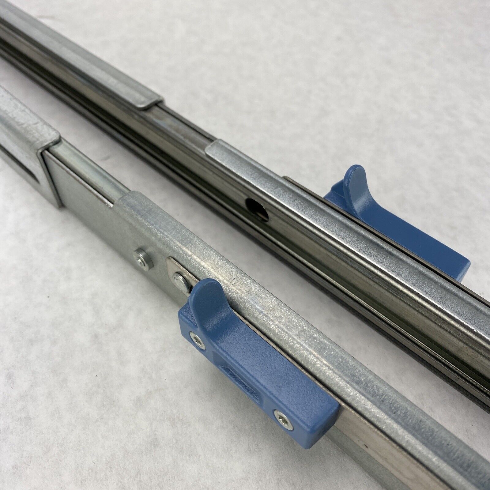 HP 292780-001A + 292779-001A Rack Rail Kit Proliant DL380 G3 DL560 301041-001A