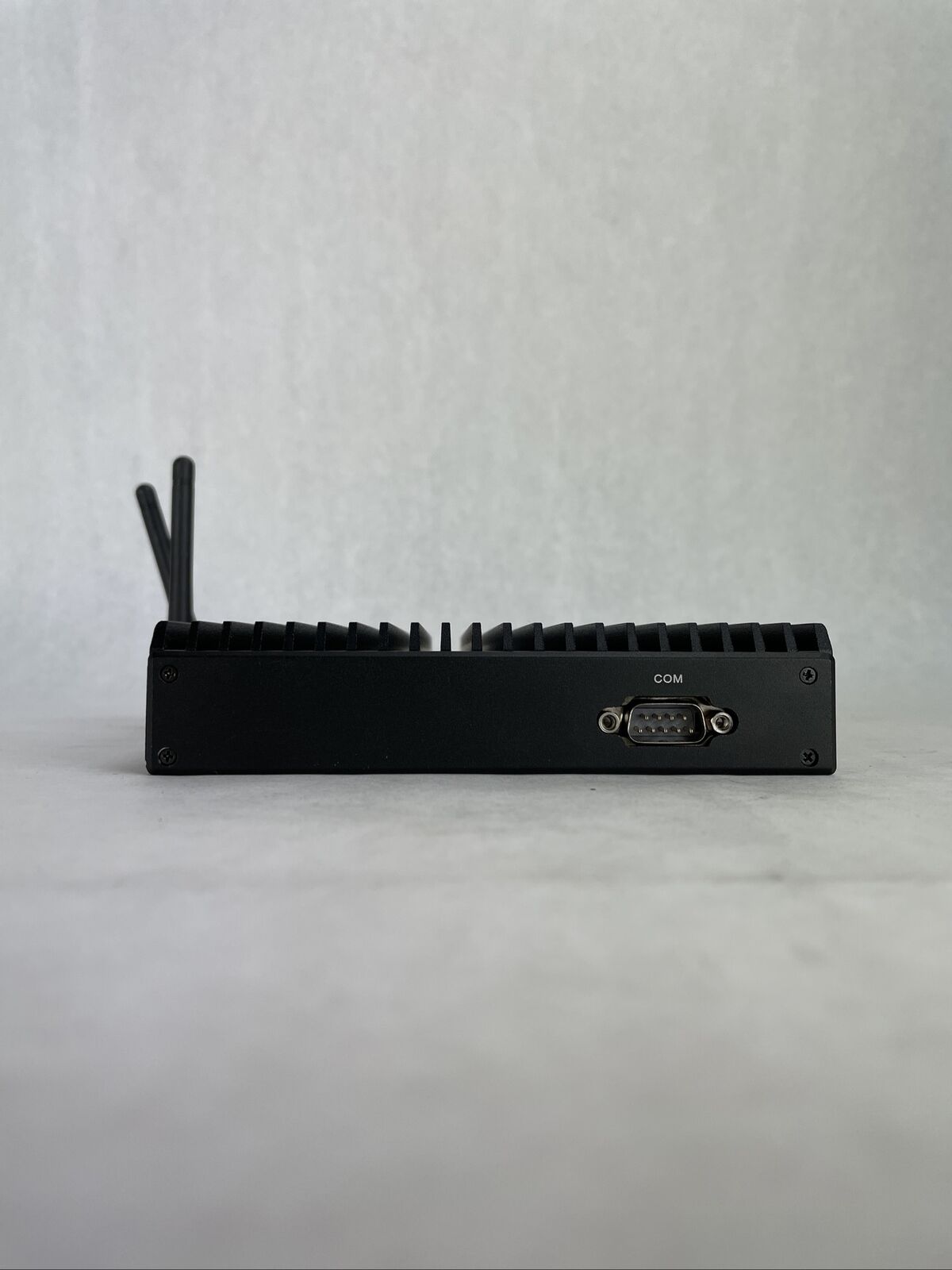 Mvix Xhibit Plus MFF Intel Celeron 3865U 1.8GHz 4GB RAM No HDD No OS XP-3045-003