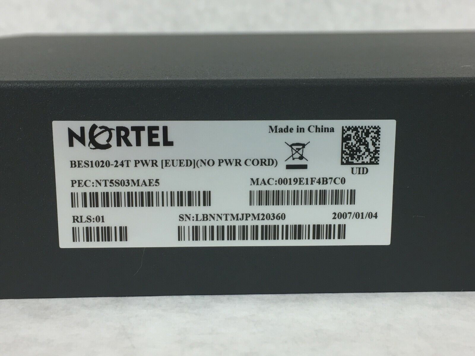 Nortel BES1020-24T-PWR Business Ethernet Switch  Managed   Includes Power Cord