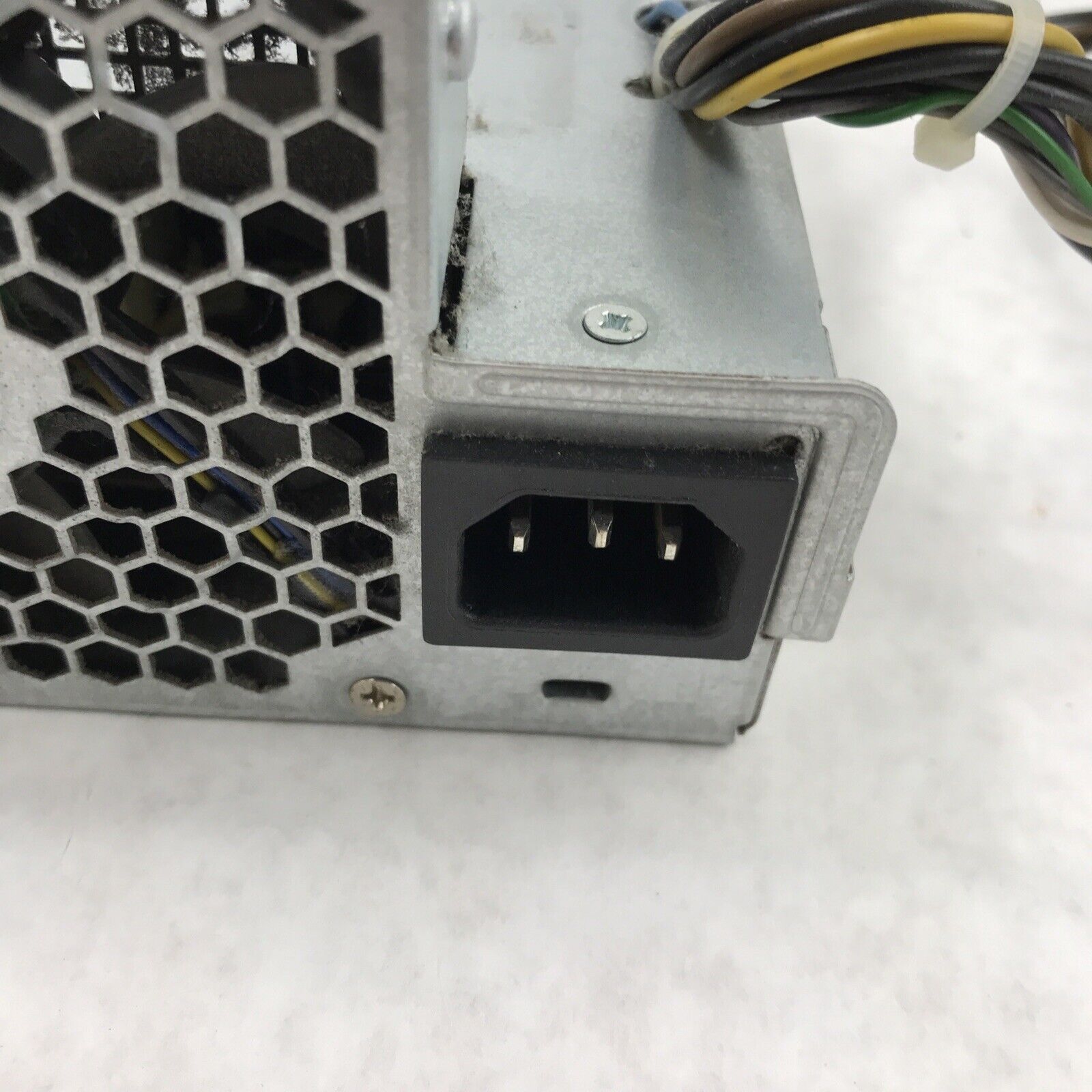 HP 503376-001 240V 60Hz 240W Desktop Power Supply 508152-001