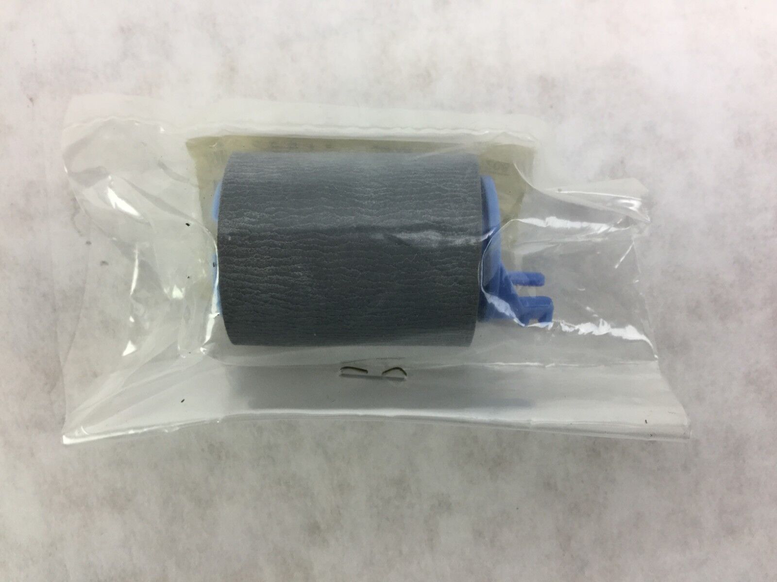 HP Paper Feed Roller Assy   RM1-0037-020