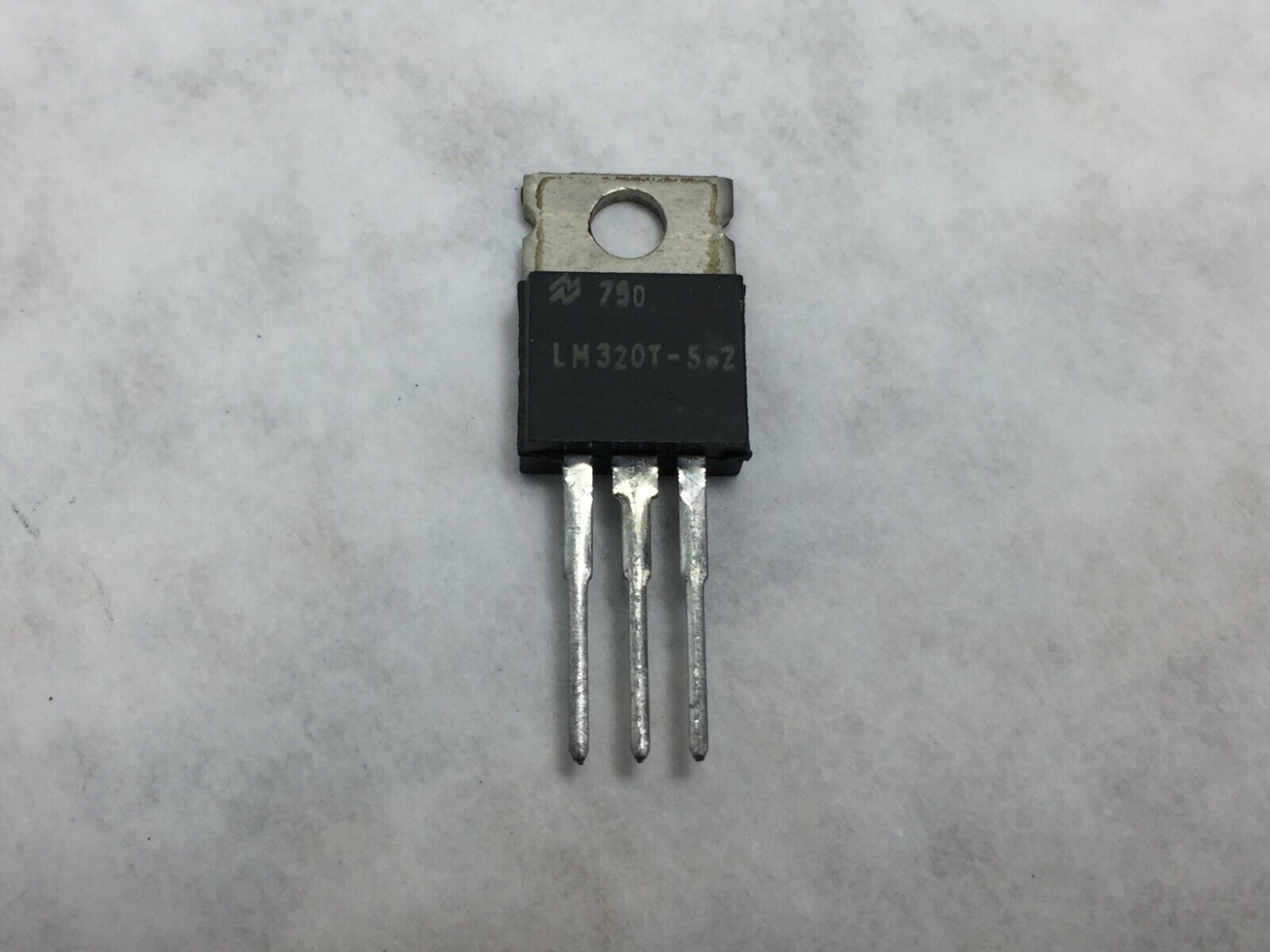 National Semiconductor LM320T-5 .2  Integrated Circuit   Lot of 6   NOS