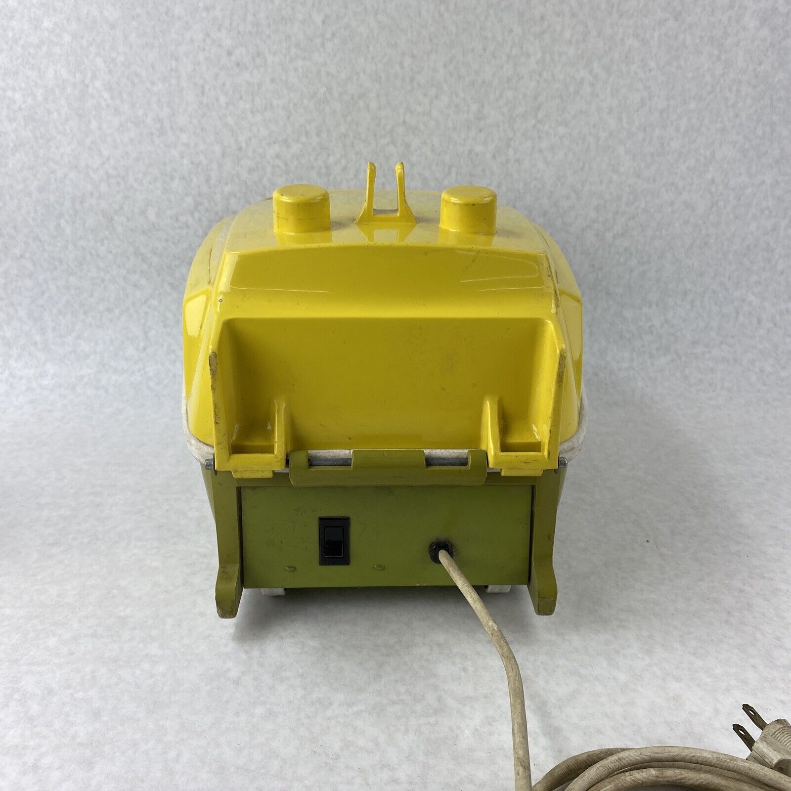 Vintage Kenmore 2627 Canister Vacuum Cleaner Motor 116 w/ Vacuum Hose Yellow