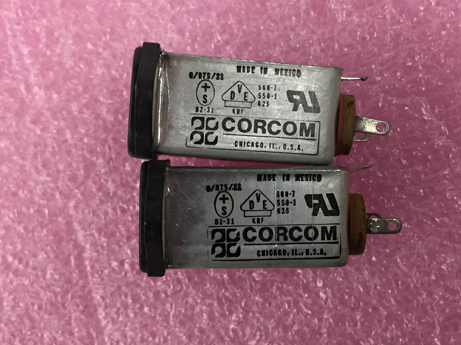 Corcom 560-7 550-1 625 0/075/21 Power Plug Lot of 2