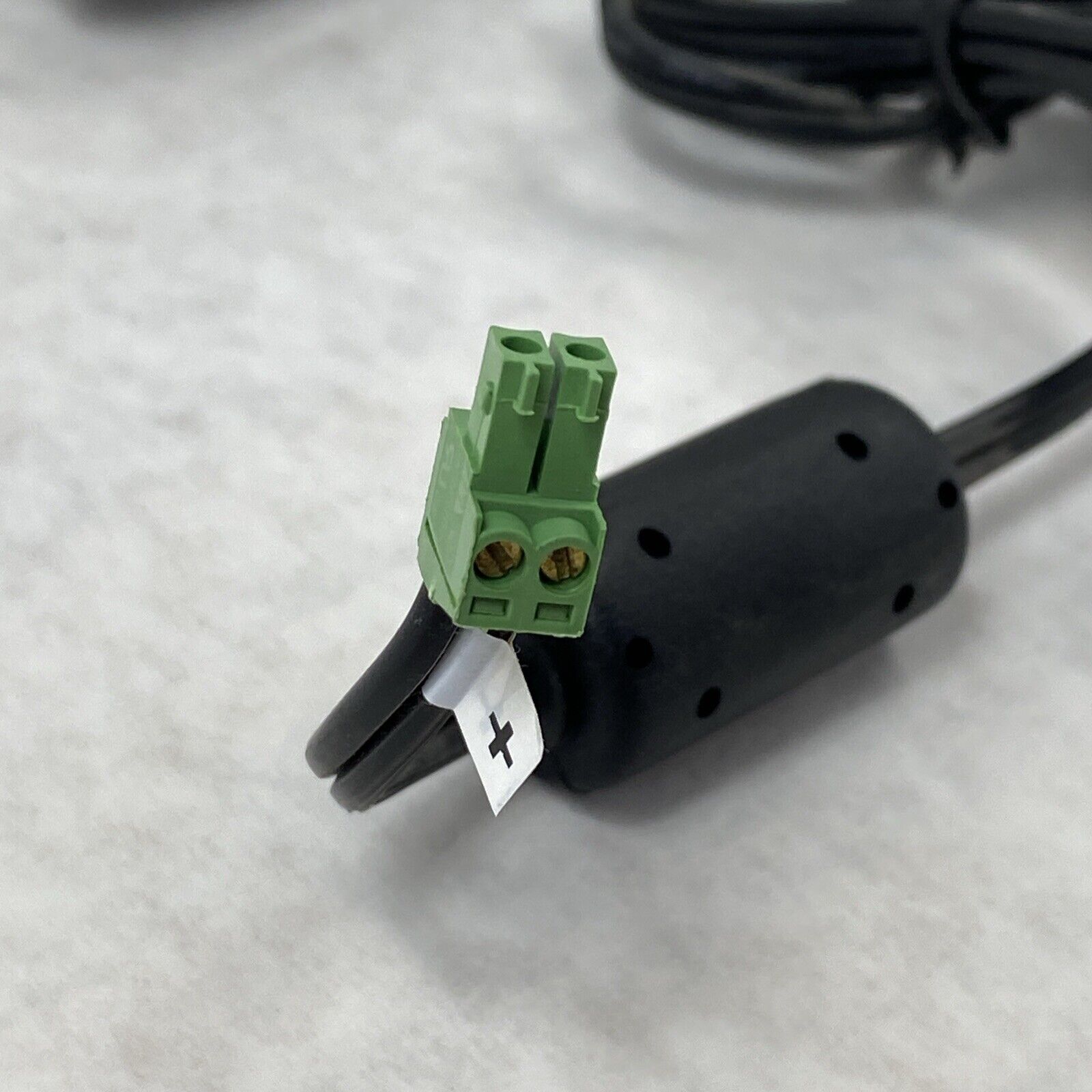 APC A2-36SG12R-V  13.5V 2.66A 36W AMX PSN2.8 3.5mm Power Supply Adapter