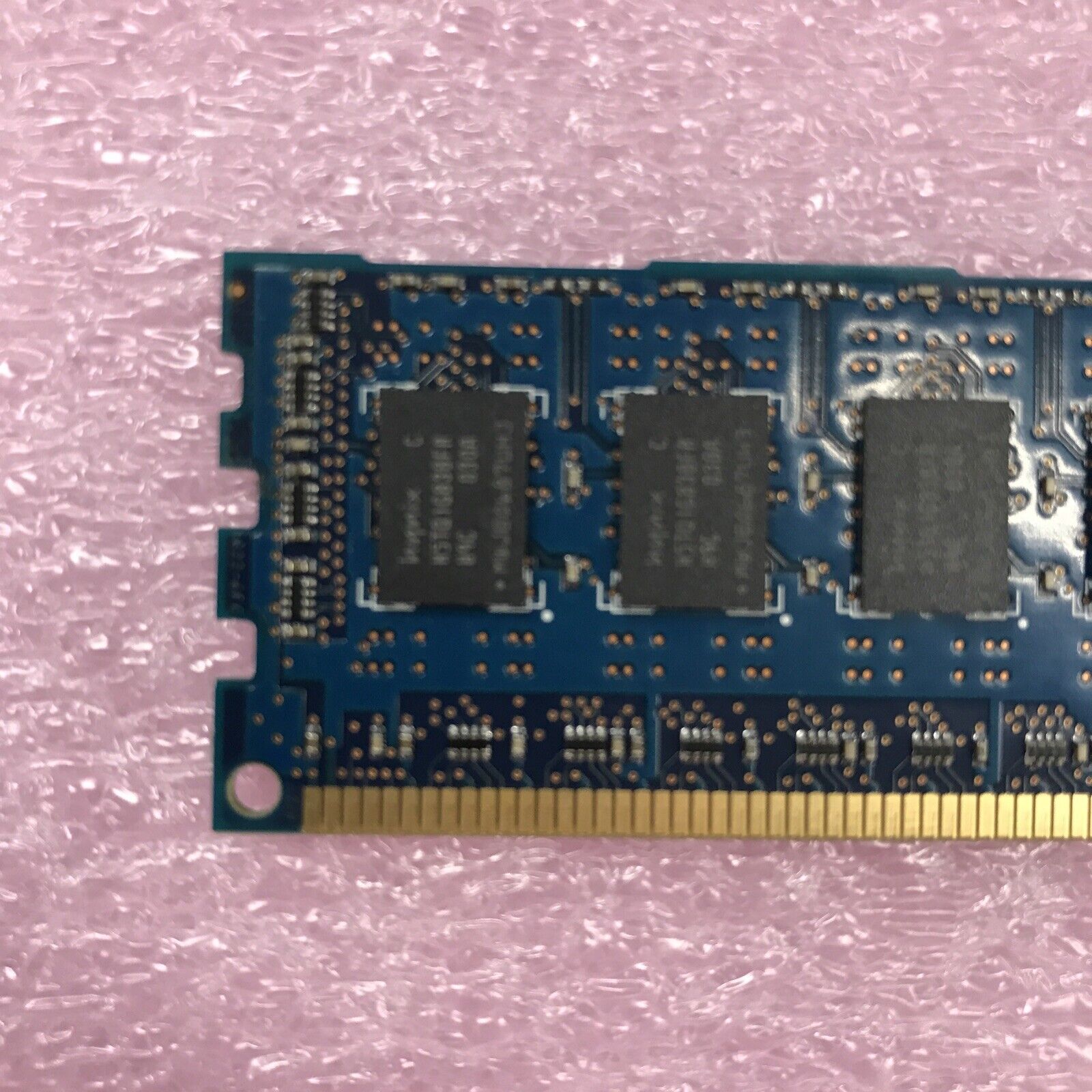Hynix 8GB Kit 4x2GB 2Rx8 PC3-10600R-9-10-B0 Server Ram HMT125R7BFR8C